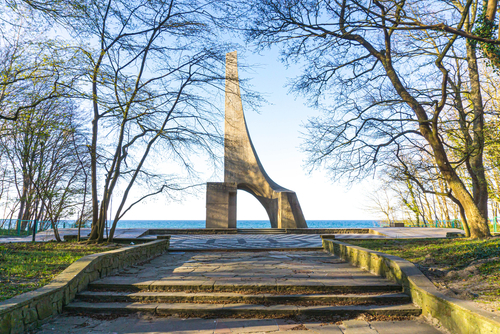 Monument to Poland's Wedding to the Sea (Pomnik Zaślubin Polski z Morzem)